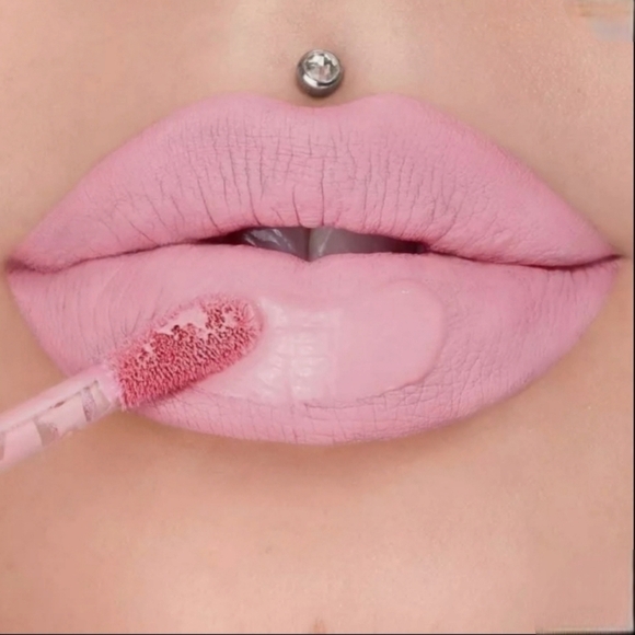 Jeffree Star Velour Liquid Lipstick Color OH My God 0.19 FL OZ - Picture 1 of 8